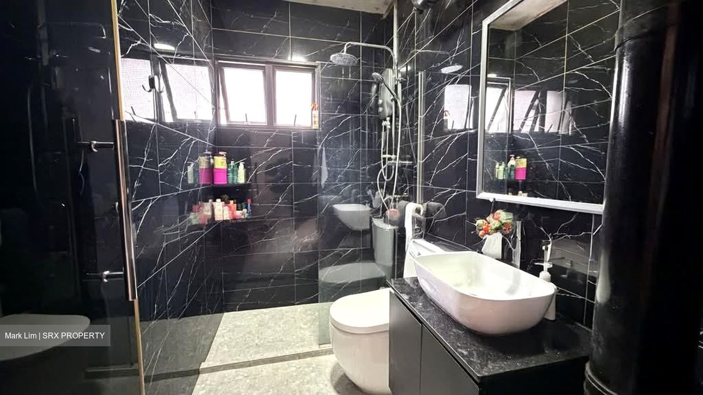 Blk 939 Hougang Street 92 (Hougang), HDB 5 Rooms #536931891